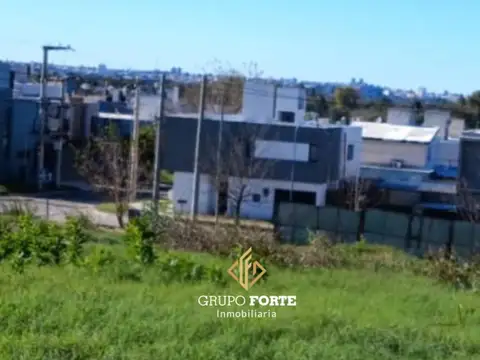 Lote en Lomas del Chateau