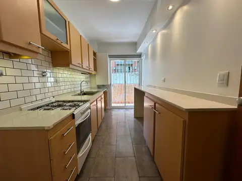 Cañitas Hermoso 2 amb con patio en impecable estado