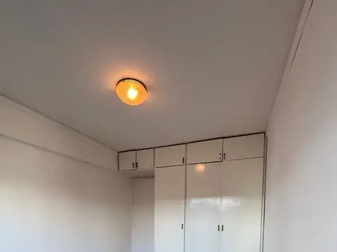 ALQUILER CENTRO UN DORMITORIO NUEVO PARA INGRESAR