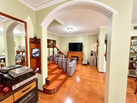Casa en Alquiler de 4 dormitorios