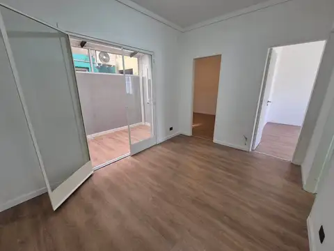 Depto Tipo Casa en Venta 56 años