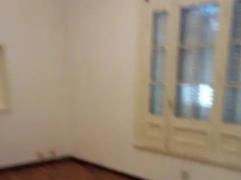 Depto Tipo Casa 4 ambientes con 2 baños