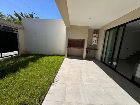 Depto Tipo Casa en Venta de 4 ambientes