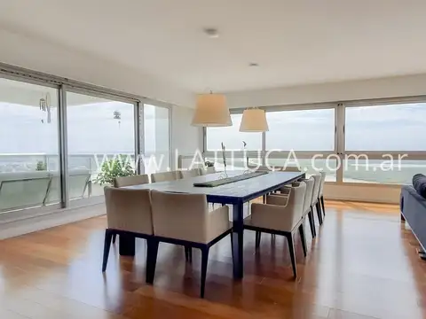 Departamento en Venta de 6 ambientes