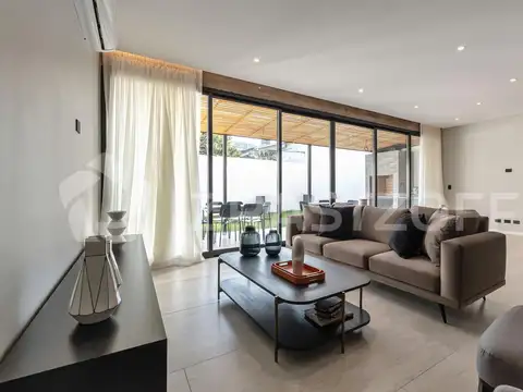 Casa en Alquiler al Norte