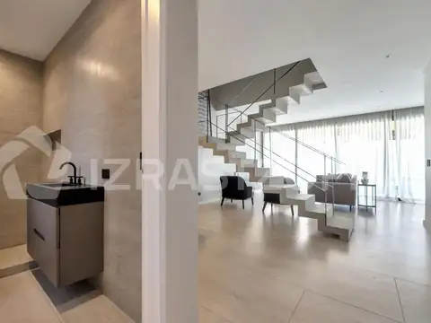 Casa en Alquiler de 5 dormitorios