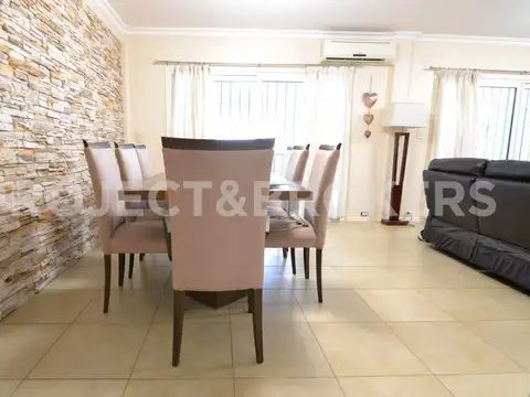 Casa en Venta en Castelar Norte, USD 359.000