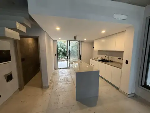 Departamento 4 ambientes con 3 baños