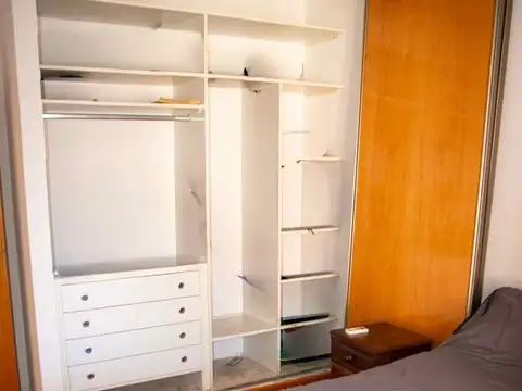 CASA DE GRAN JARDÍN PILETA COCHERA Y 3 DORMITORIOS