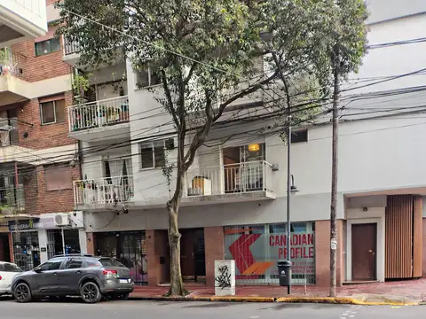 Excelente depto 2 ambientes con balcón y vista al rio