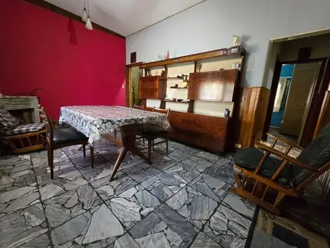 VENTA- CASA- ITUZAINGO- 4 AMBIENTES CON GARAGE