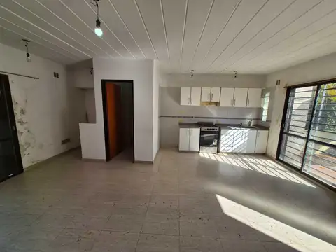 Depto Tipo Casa 10 ambientes con 3 baños