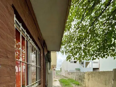 Dúplex en venta de 2 dormitorios c/ cochera en San Miguel