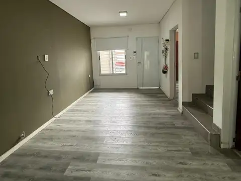 Depto Tipo Casa 6 ambientes con 4 baños