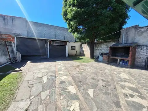 VENTA CASA 4 AMB ITUZAINGO PATIO COCHERAS GALPON