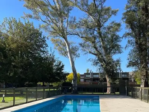 B1631buw, R. Caamaño 1103