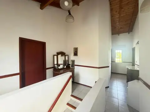 Casa en venta - 4 Dormitorios 4 Baños - Pilar