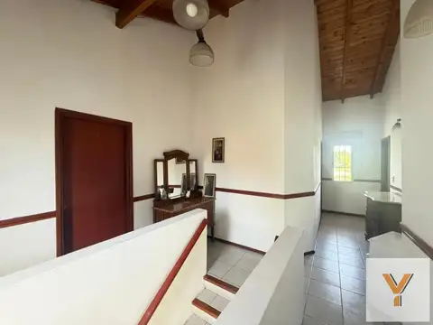 Casa en venta - 4 Dormitorios 4 Baños - Pilar
