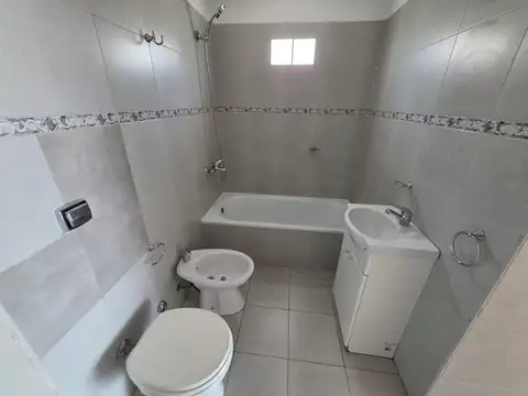 Departamento en Alquiler con 1 cochera