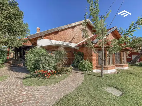 Casa en Venta Echeverria del Lago - 4 amb + piscina