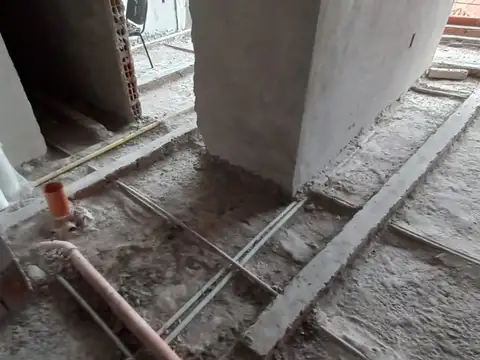 SE VENDE MONO AMBIENTE AMPLIO EN CANDIOTI SUR