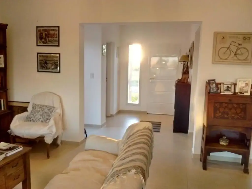 Casa en Alquiler - El Cantón - Barrio Puerto