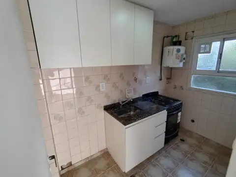 Regio Monoambiente / Balcón y cocina aparte/ Imperdible!