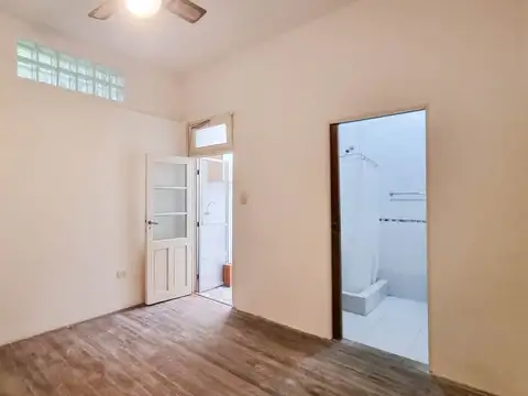 Depto Tipo Casa en Venta 76 años