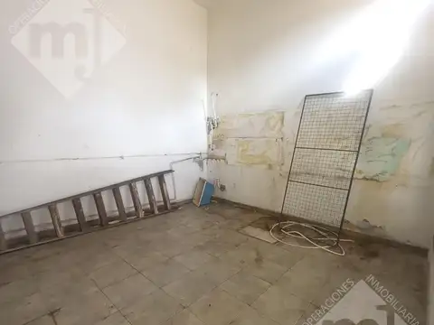 Local en Alquiler en San Fernando Vías  /  Centro, $ 700.000