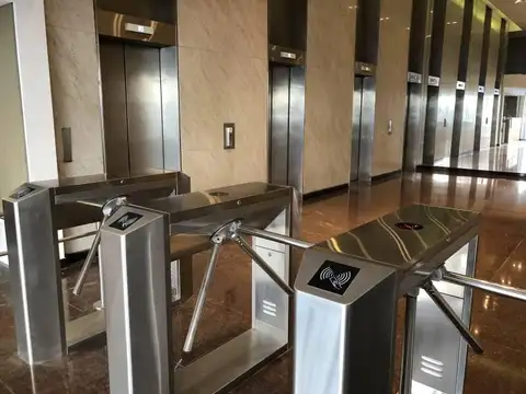 Oficina en Alquiler 50 años