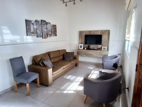 Depto Tipo Casa en Venta de 3 ambientes