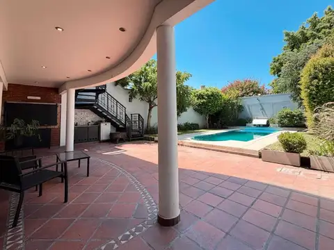 Casa en Venta en Villa Luzuriaga, USD 415.000