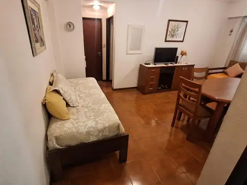 Falucho 2200 , Piso 2