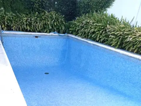 Terreno en Quilmes con Piscina