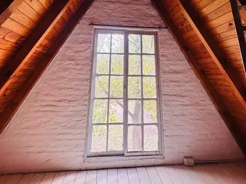 Casa en Alquiler con 1 cochera