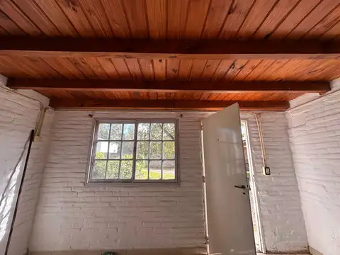 Casa 2 ambientes con 1 baño