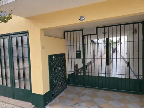 Depto Tipo Casa en Alquiler de 1 dormitorio