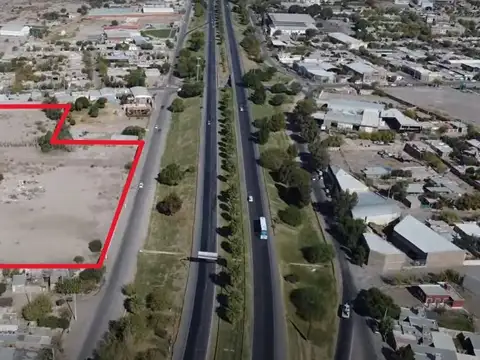 Terreno en Venta 142  mts Frente