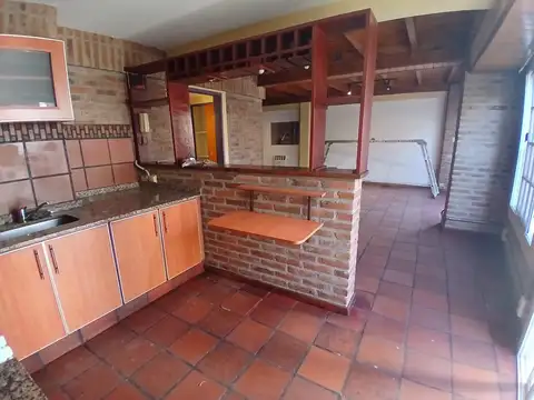 Depto Tipo Casa 3 ambientes con 1 baño