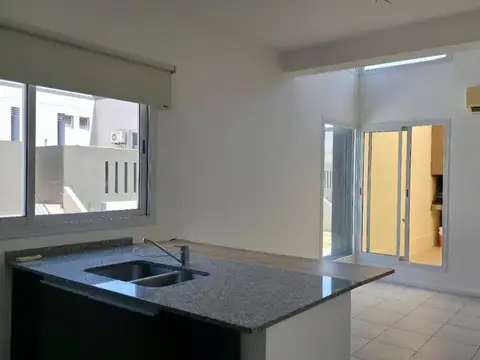 2 amb. usd 90.000.-OPORTUNIDAD c/patio/parrilla  y coch.CUB.