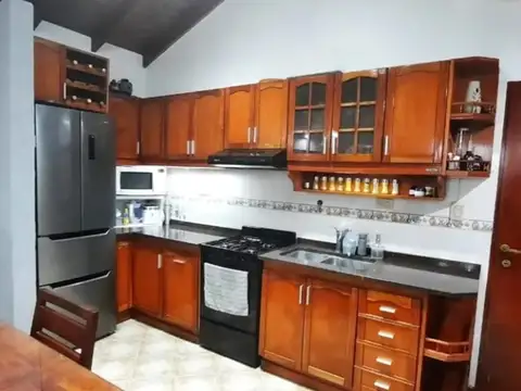 Depto Tipo Casa en Venta en Ituzaingo, USD 140.000
