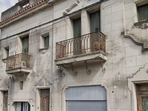 CASA EN BARRIO CONSTITUYENTES