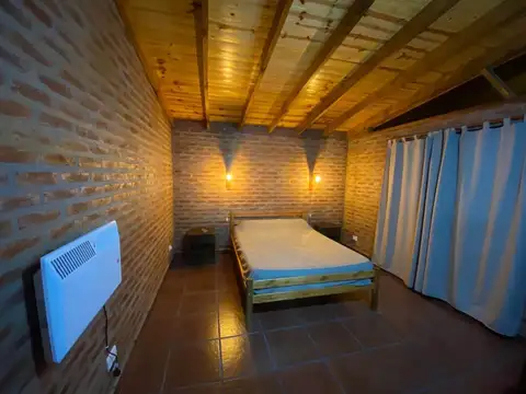 Casa 2 ambientes con 1 baño