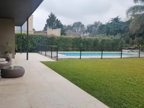 Casa en Venta 6 Ambientes en Ayres de Pilar