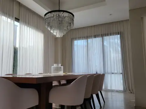 Casa en Venta 6 Ambientes en Ayres de Pilar