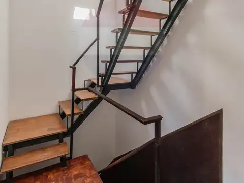 Casa 5 ambientes con 1 baño