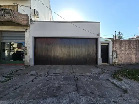 Galpón   monoambiente entrada independiente Financiación Sarandí