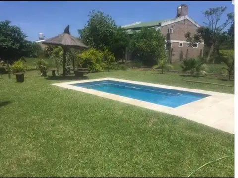 Av. Blas Benjamin De La Vega  500