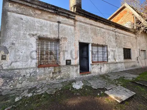 Alfonsina Storni 600, Piso 0