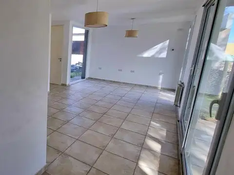 Casa en Venta en Plottier, USD 270.000